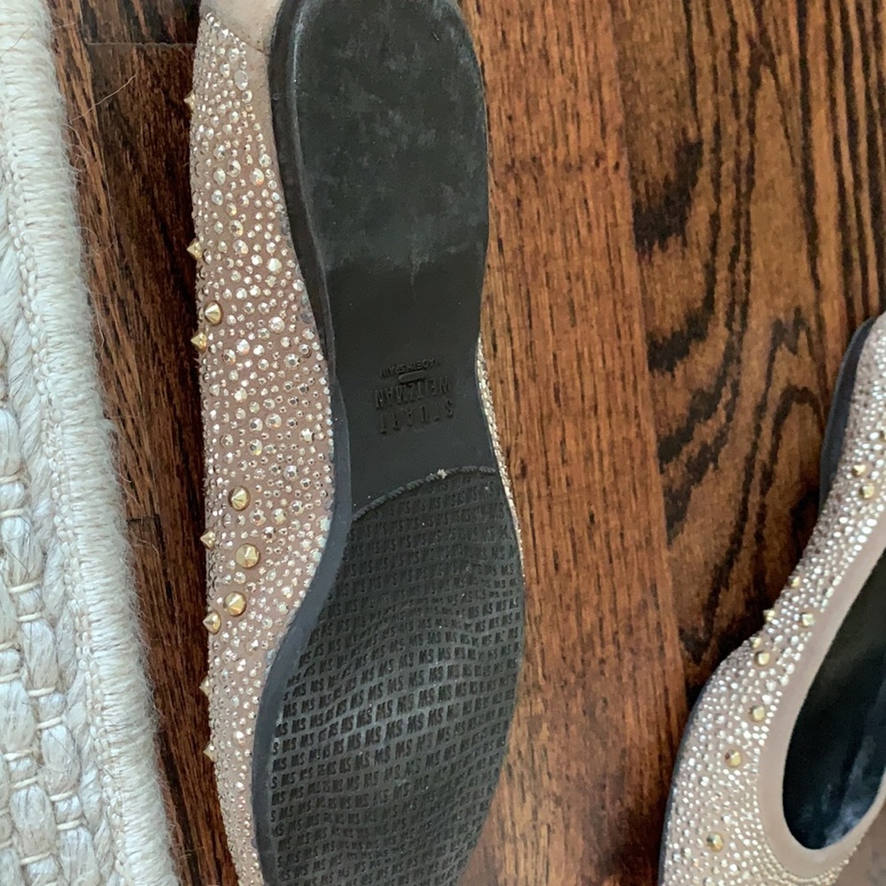 Flats - Picture 3 of 3